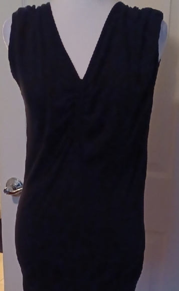 🌺 Cache Elegant Black Sleeveless Sweater Top - Picture 9 of 9